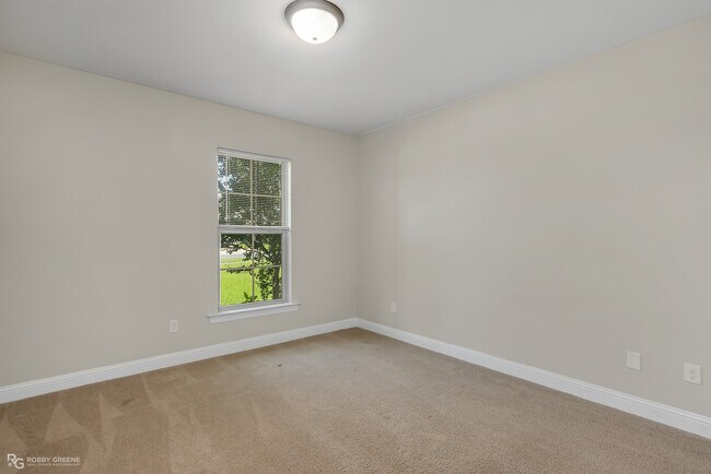 Building Photo - 1028 Maize St