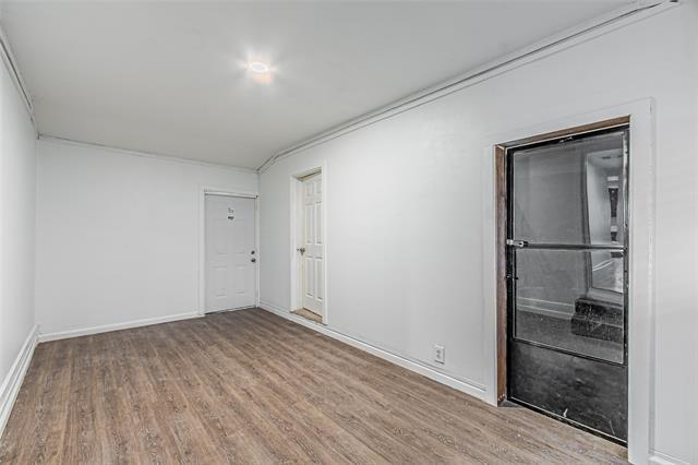 Building Photo - 605 Lloyd