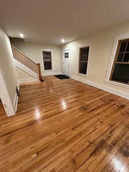 Building Photo - 452 Whittier Ave