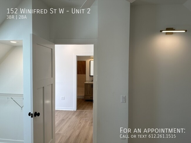 Building Photo - 152 Winifred St W