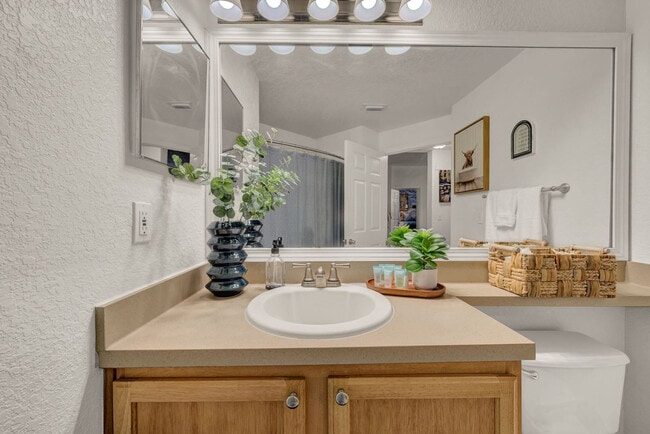 Building Photo - 9781 Magnolia Blossom Dr