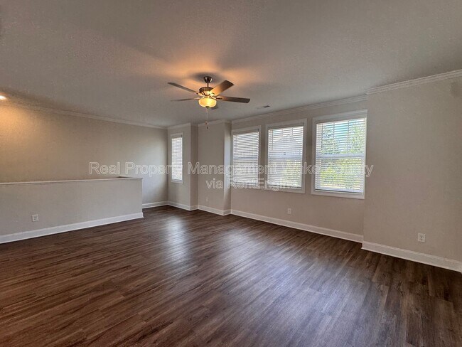 Building Photo - 5334 River Reach Dr