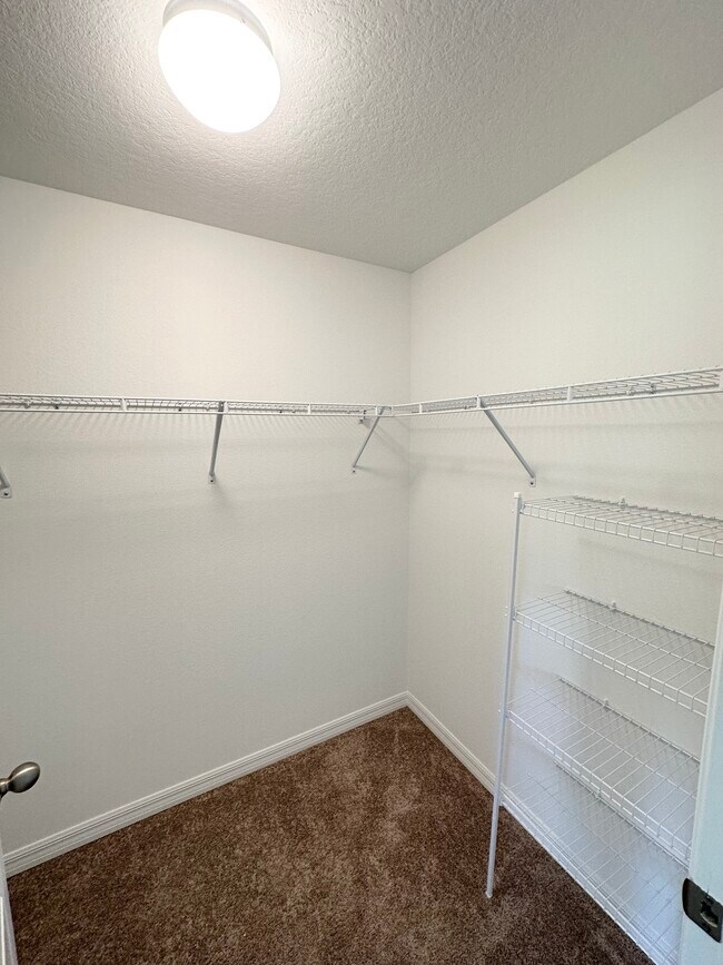 Building Photo - 100 Slumber Meadow Trail