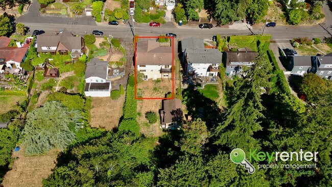 Building Photo - 15433 22nd Ave SW