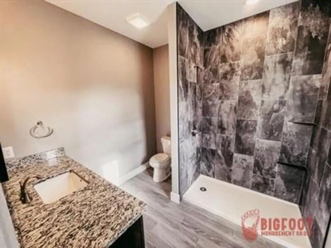Building Photo - 3995 Lucas Ct