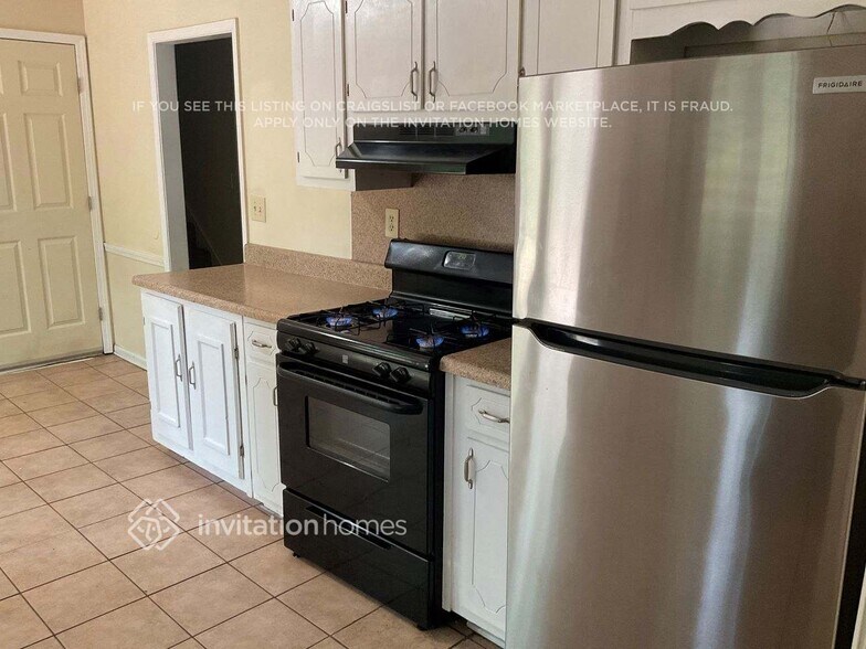 Building Photo - 1396 Candlelite Ln