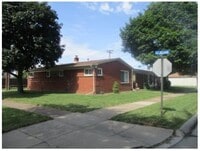 Building Photo - 581 O Connor Ave