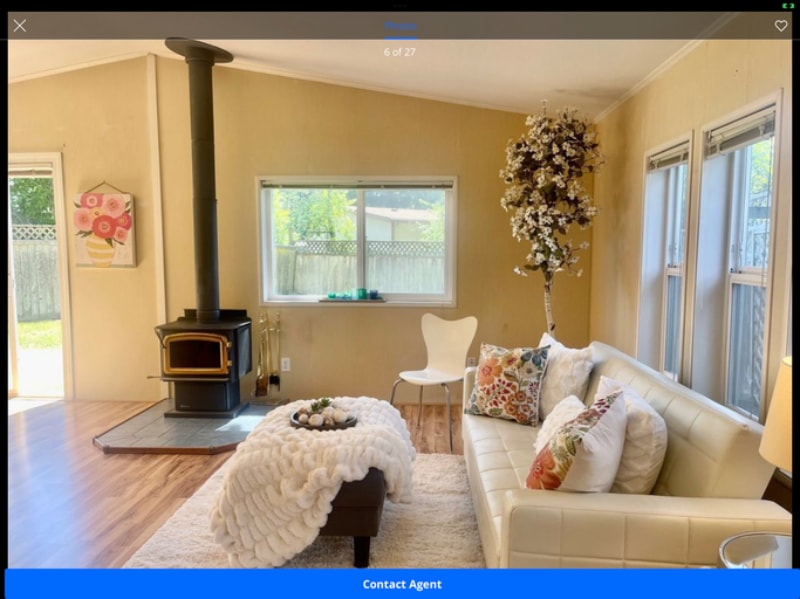 Building Photo - 2061 Victoria