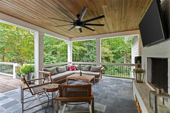 Building Photo - 2908 Mabry Ln NE