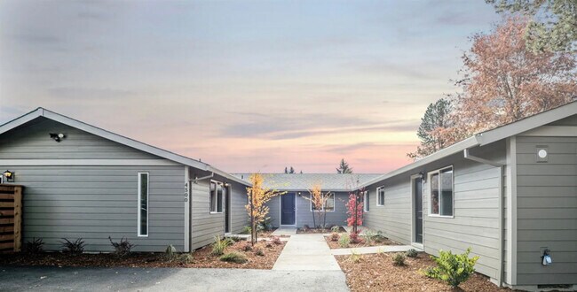 Primary Photo - 4520 SE Frewing Rd