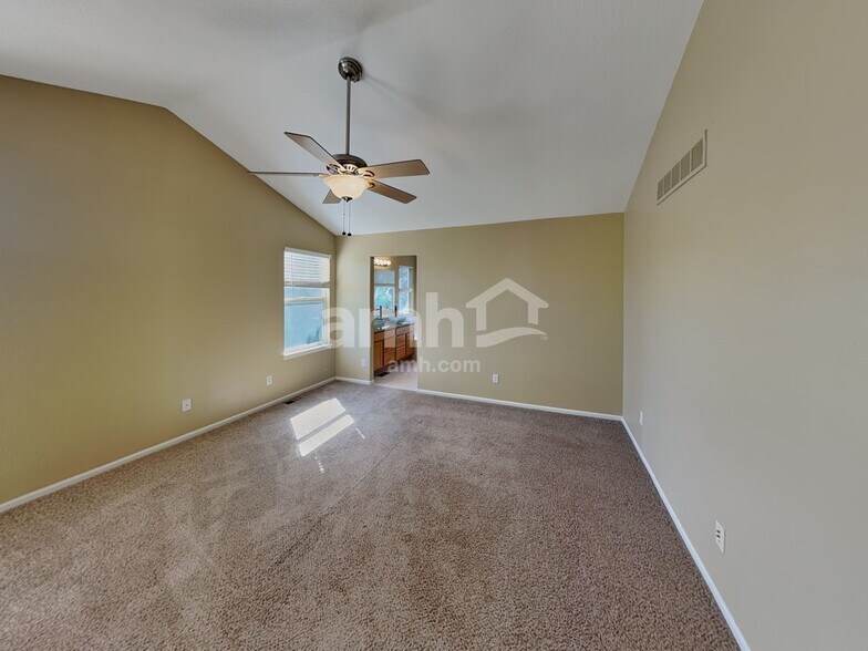 Building Photo - 22414 Quail Run Ln