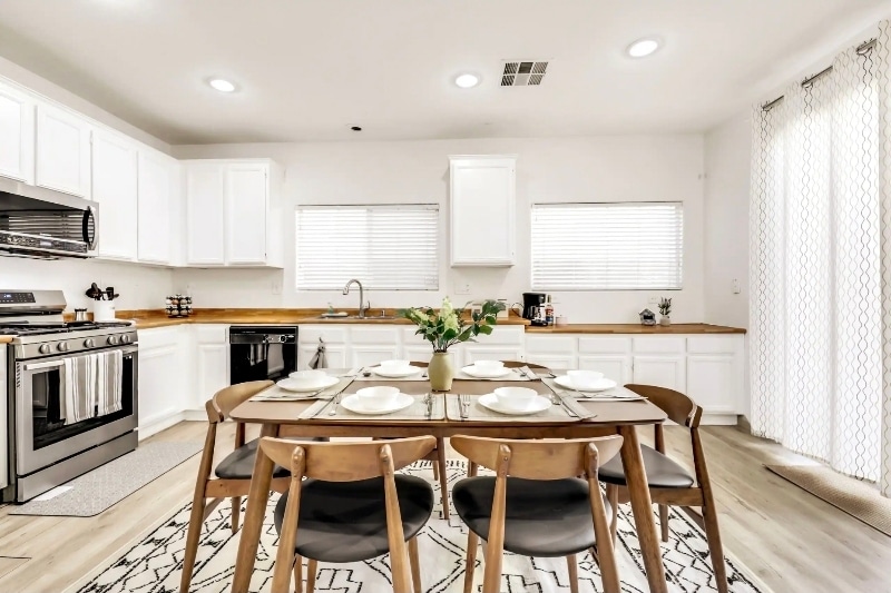 Building Photo - 30 Dovewood Ave