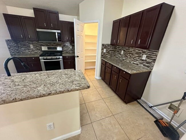 Building Photo - 5718 Straight Way