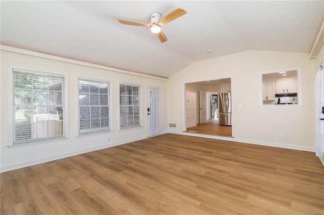 Building Photo - 905 Tanglewood Trail