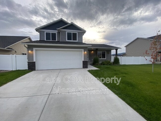 Building Photo - 12397 N Cavanaugh Dr