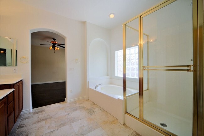 Building Photo - Gorgeous 3Bed/2Bath/2Car, 2-Story Home located in Caparola at Southern Highlands