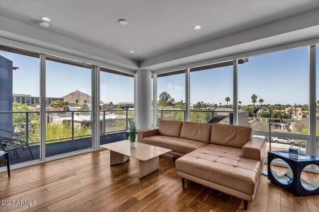 Building Photo - 4422 N 75th St