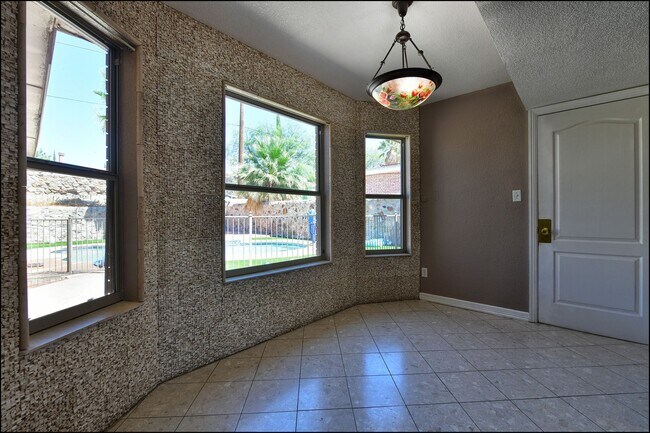Building Photo - Coming Soon!