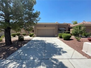 Building Photo - 9401 Villa Ridge Dr