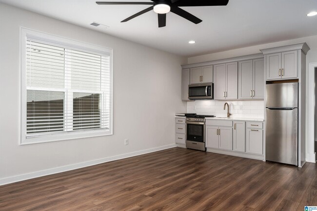 Building Photo - 1903 Blackridge Rd