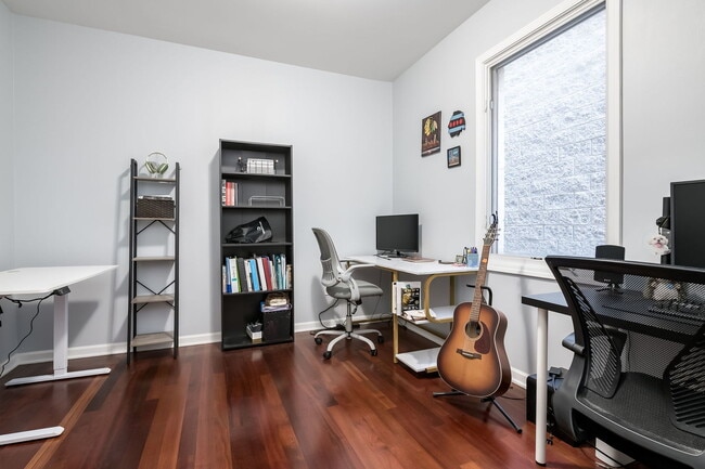 Building Photo - 6641 W Belmont Ave