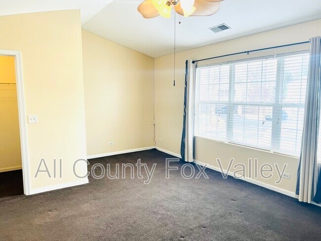 Building Photo - 2340 Stoughton Cir