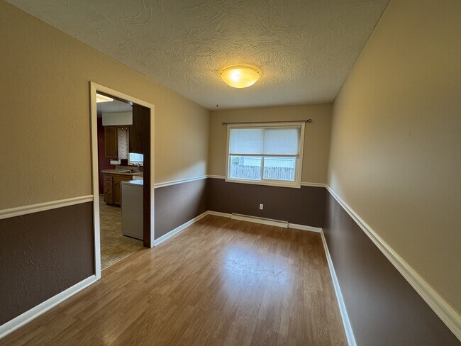 Building Photo - 1436 Avenue D