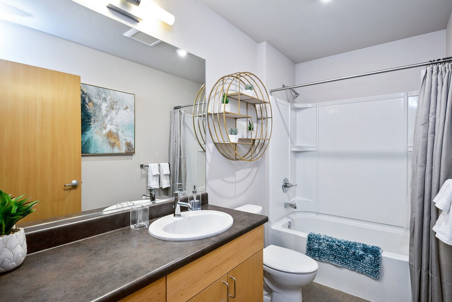 Building Photo - 1600 S Roberto Maestas Festival St