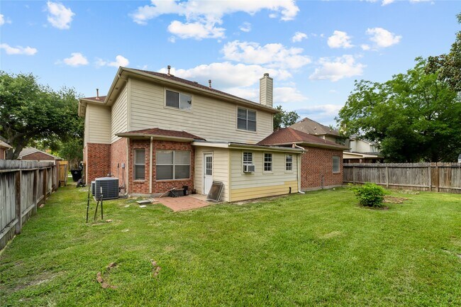 Building Photo - 4111 Surreydon Dr