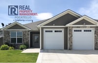 Building Photo - 3 bedroom 2 bath twin home is a must see! - Small dog Friendly