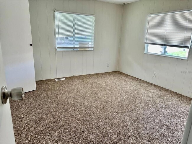 Building Photo - 3532 Lazy Lake Dr N