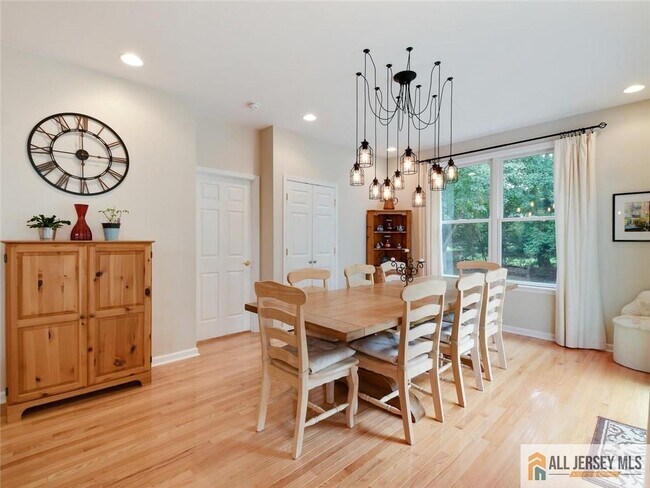 Building Photo - 27 Bodine Dr