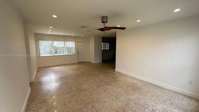 Building Photo - 8855 SW 41st Terrace