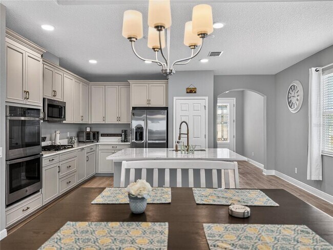 Building Photo - 1673 Suttonset Trl