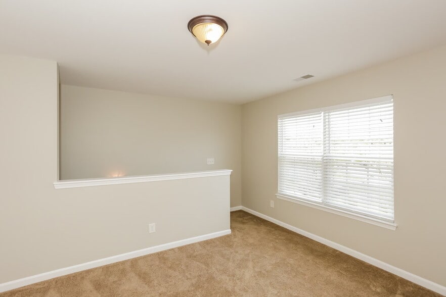 Building Photo - 7222 Winding Cedar Tr