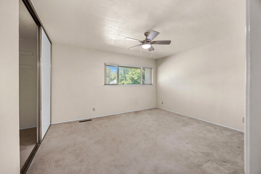 Building Photo - 1926 Pomar Way