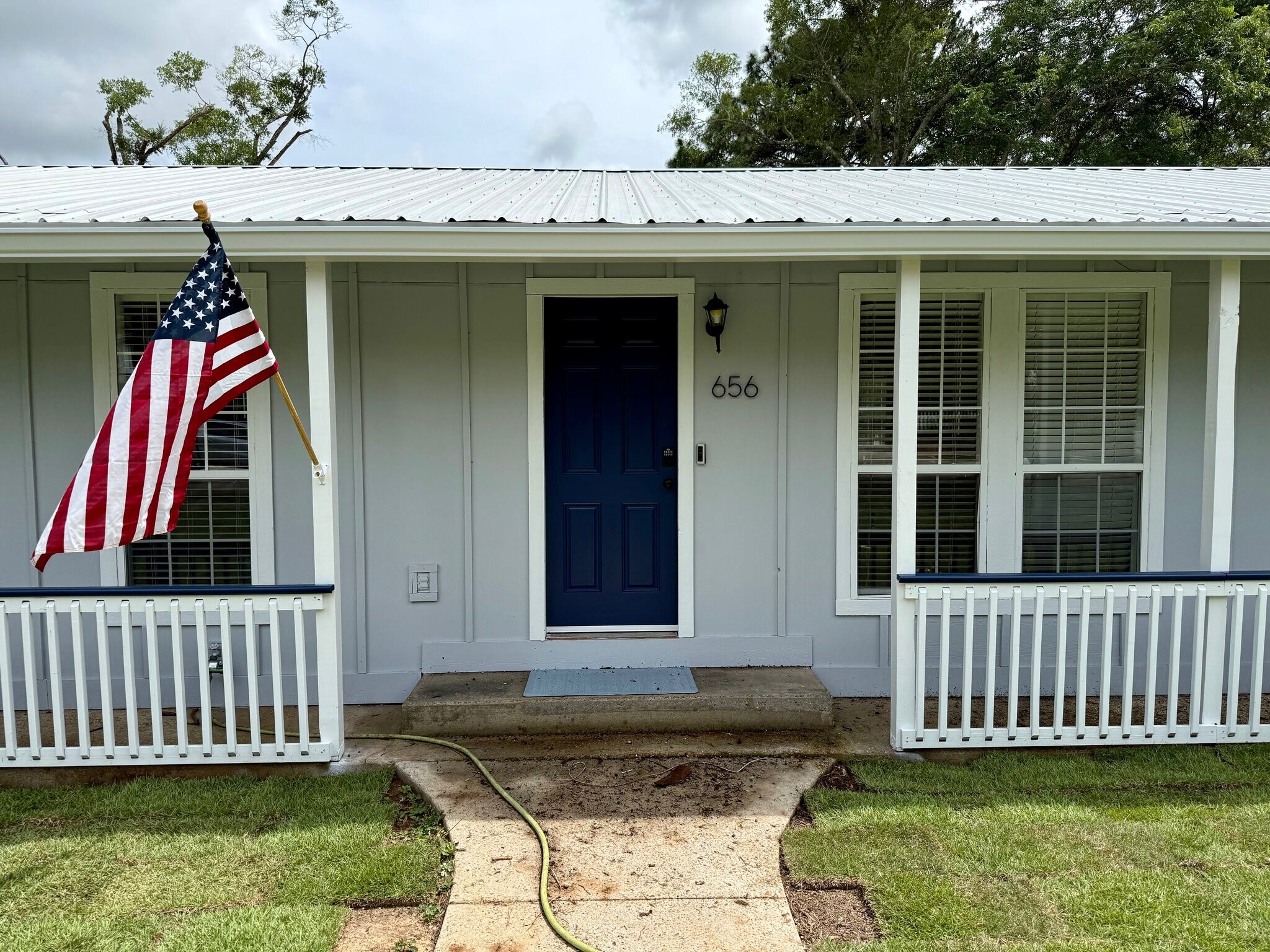Building Photo - 656 Fairhope Ave