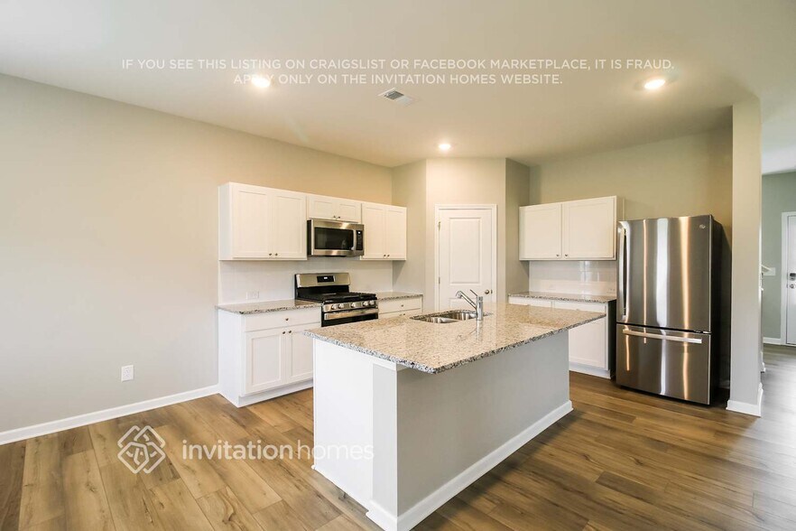 Building Photo - 2097 Boxwood Cir