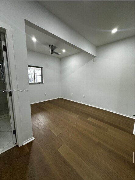 Master bedroom - 1600 Michigan Ave