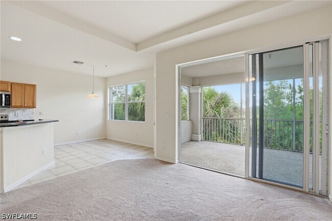 Building Photo - 12854 Carrington Cir