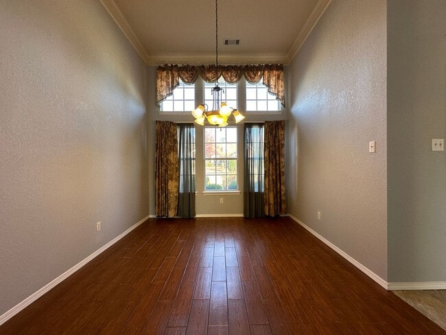 Building Photo - Gorgeous Brick Home for Rent! - 3 Bedroom, 2 Bath, 2 Car garage - 1,797 sf