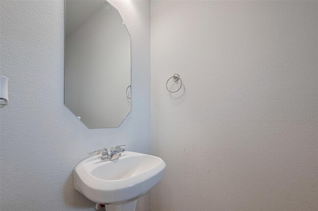 Building Photo - 3813 Kirby Ct