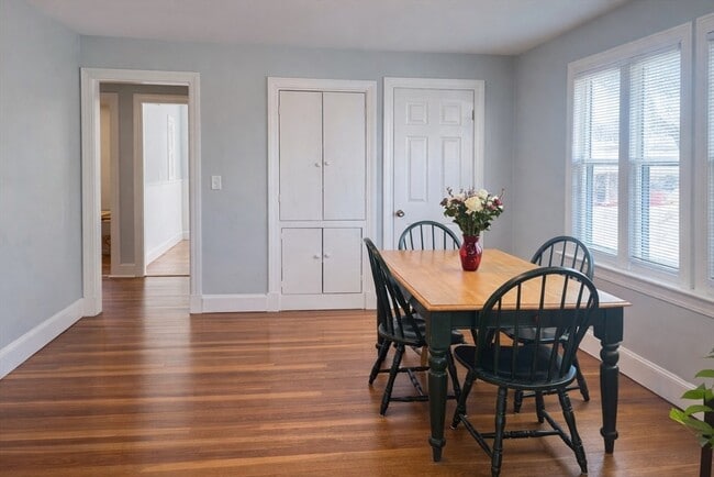 Building Photo - 76 Prospect St