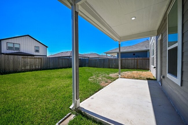Building Photo - 23547 Autumn Harvester Dr