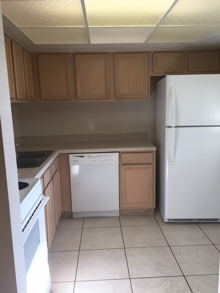 Kitchen - 229 Everest Pt