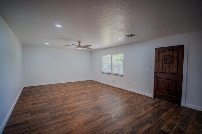 Building Photo - 5617 S Indian Meridian Rd