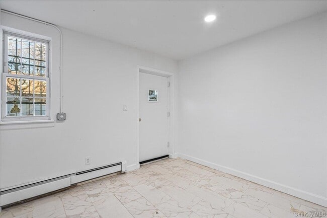 Building Photo - 953A E 217th St