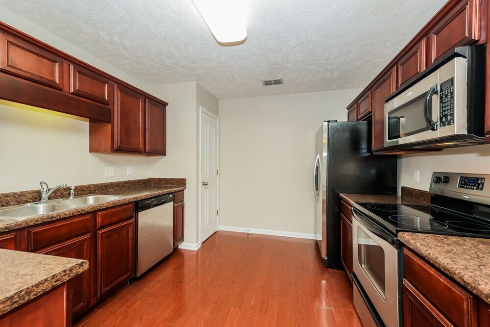 Building Photo - 816 Pantera Dr