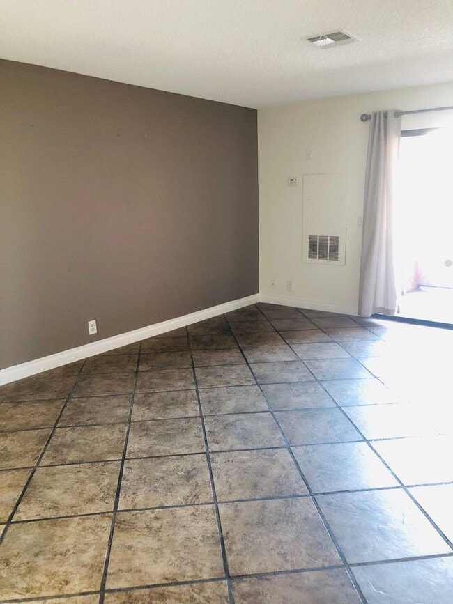 Building Photo - Desert Shores|Las Vegas 1 bedroom condo fo...