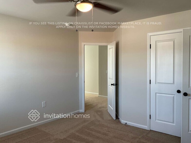 Building Photo - 3363 Fox Hall Dr